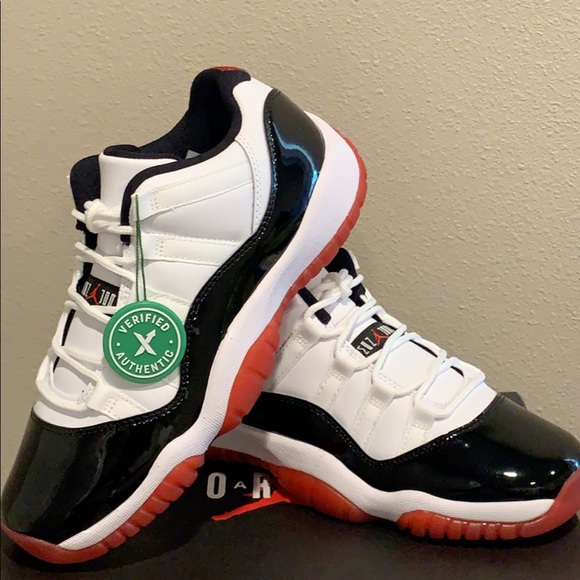 Jordan 11 Retro Low Concord Bred - Picture 1 of 4
